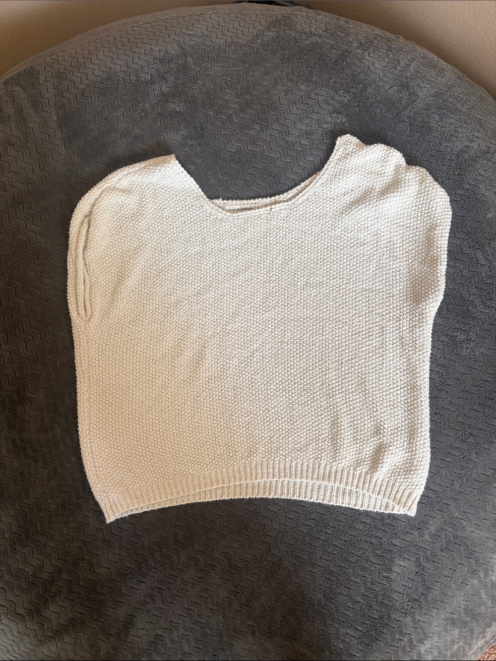moon & madison Cream Crewneck Knit Vest